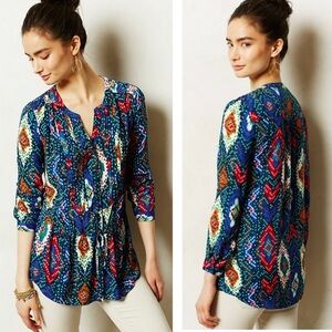 ANTHROPOLOGIE Maeve Topoxte Geometric Blouse 4 19.5” p2p Blue Multi $88 EUC
